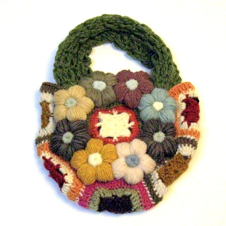 毛糸バッグ ニットバッグ 花模様バッグ 手編みバッグ ハンドメイドバッグ ニットバッグ】手編みのハンドメイドバッグ通販ショップ ニットのお花